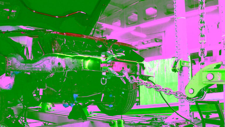 Car on auto body tilt stand